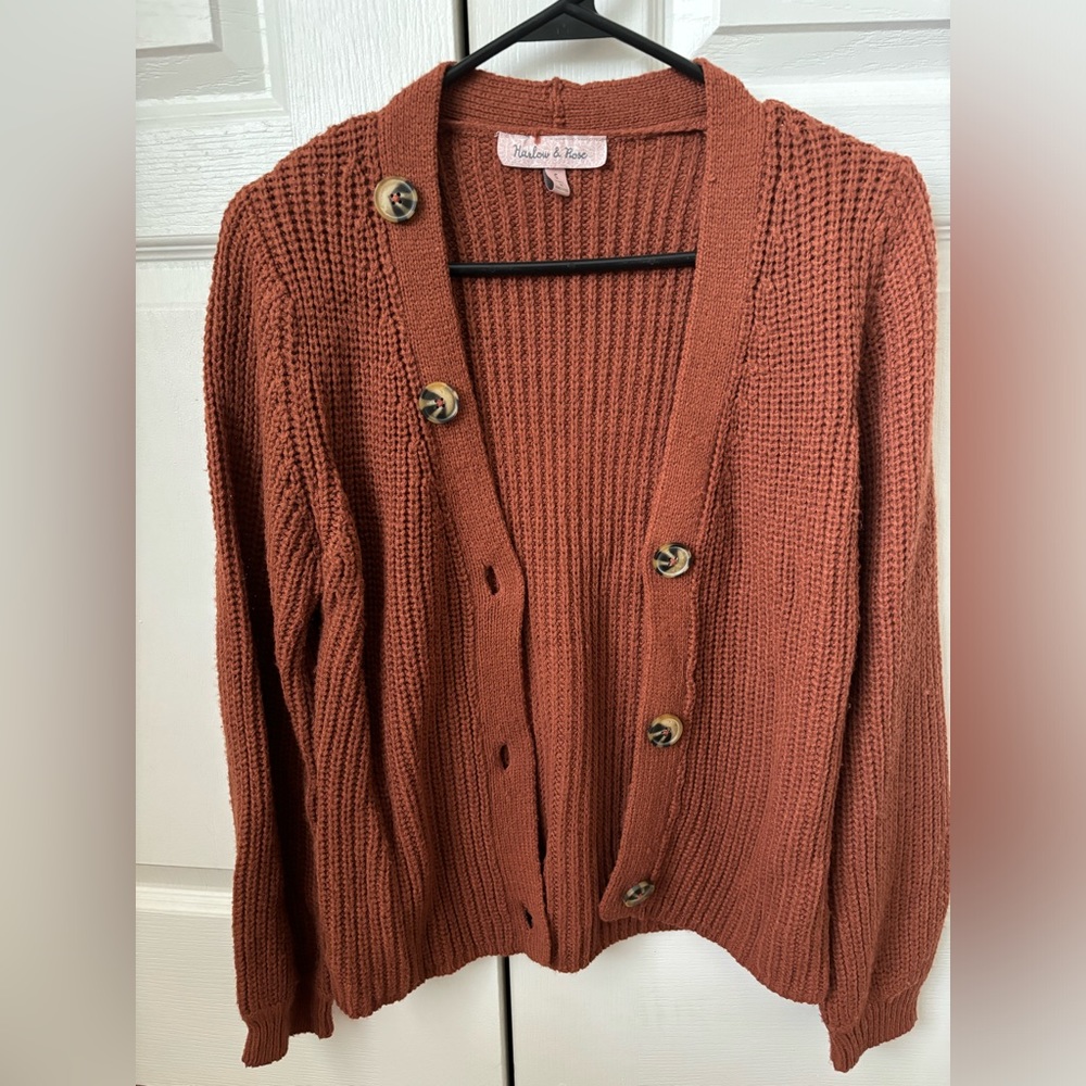 Harlow and rose sweater size small